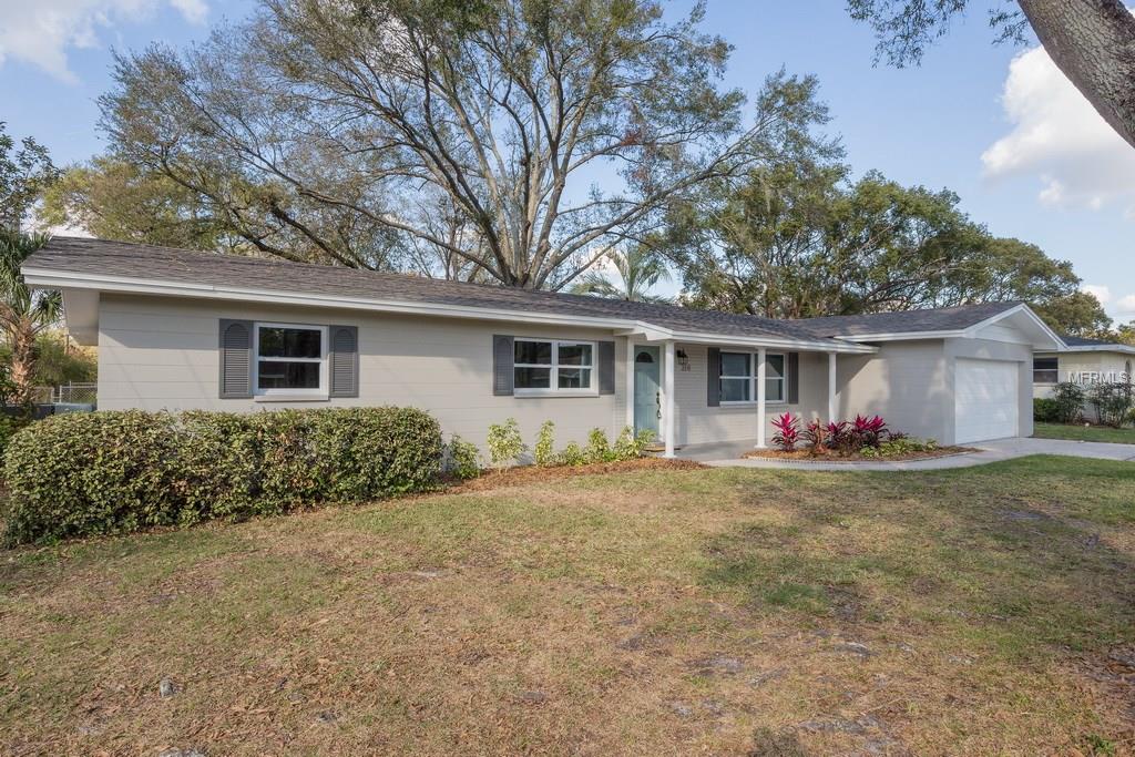 316 HAWICK LANE, LAKELAND, Florida 33813, 3 Bedrooms Bedrooms, 7 Rooms Rooms,2 BathroomsBathrooms,Residential,For sale,HAWICK,L4725155