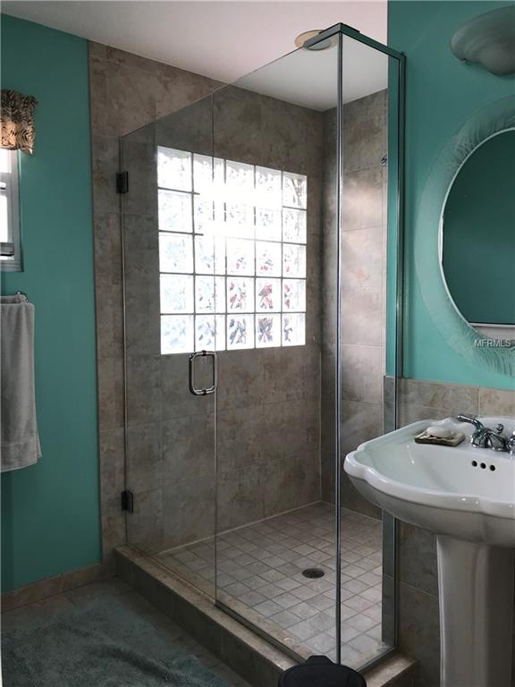 1109 COMMODORE STREET, CLEARWATER, Florida 33755, 3 Bedrooms Bedrooms, 7 Rooms Rooms,2 BathroomsBathrooms,Residential,For sale,COMMODORE,U7845750