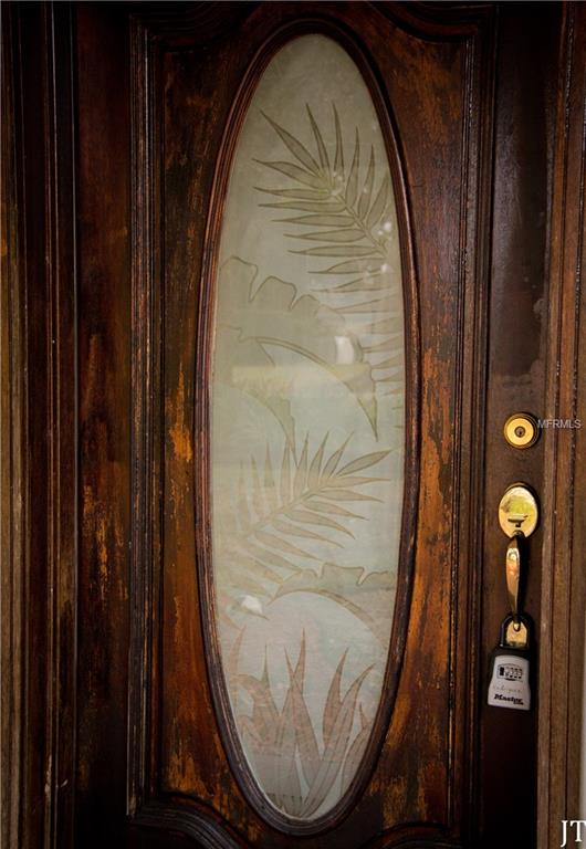 809 S BUMBY AVENUE, ORLANDO, Florida 32803, 3 Bedrooms Bedrooms, 8 Rooms Rooms,2 BathroomsBathrooms,Residential,For sale,BUMBY,O5561612