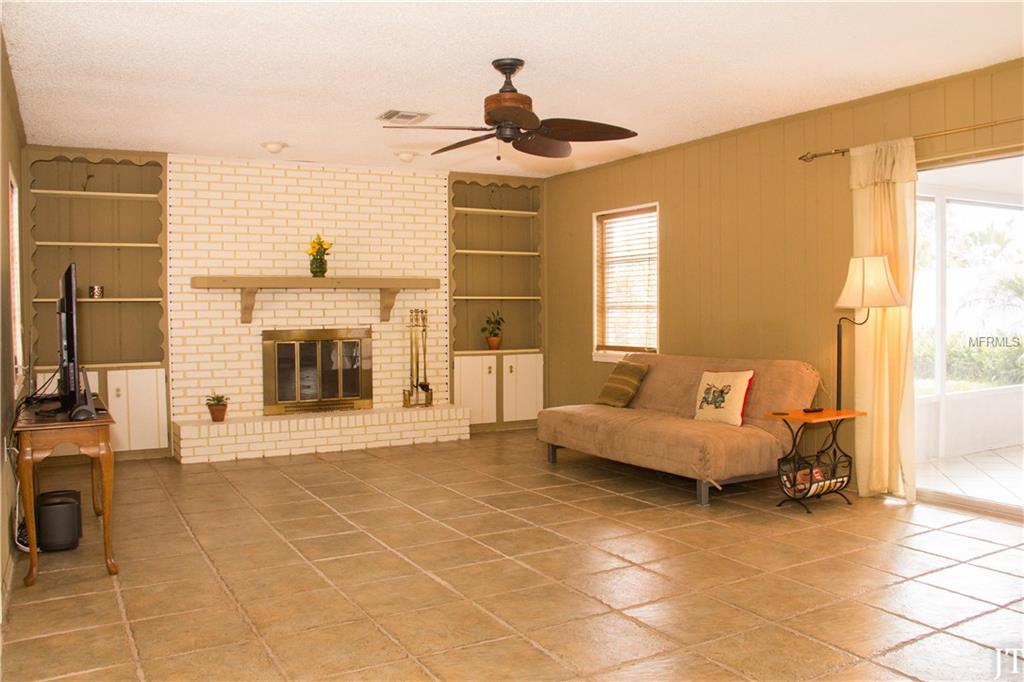 809 S BUMBY AVENUE, ORLANDO, Florida 32803, 3 Bedrooms Bedrooms, 8 Rooms Rooms,2 BathroomsBathrooms,Residential,For sale,BUMBY,O5561612