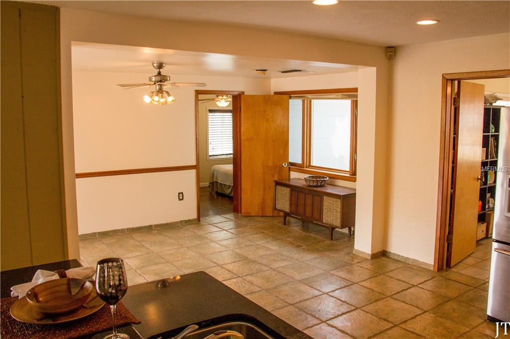 809 S BUMBY AVENUE, ORLANDO, Florida 32803, 3 Bedrooms Bedrooms, 8 Rooms Rooms,2 BathroomsBathrooms,Residential,For sale,BUMBY,O5561612