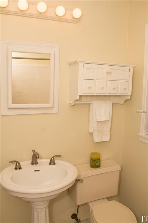 809 S BUMBY AVENUE, ORLANDO, Florida 32803, 3 Bedrooms Bedrooms, 8 Rooms Rooms,2 BathroomsBathrooms,Residential,For sale,BUMBY,O5561612