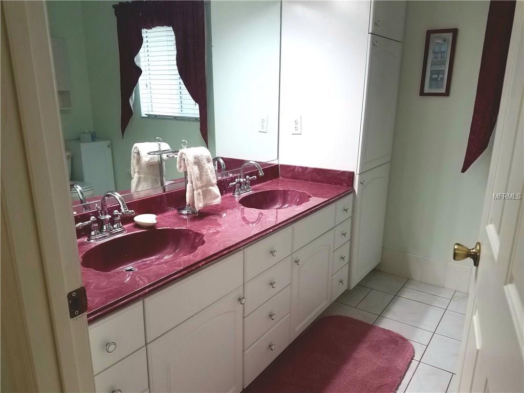 9085 SE 136TH LOOP, SUMMERFIELD, Florida 34491, 3 Bedrooms Bedrooms, 8 Rooms Rooms,2 BathroomsBathrooms,Residential,For sale,136TH,G4852814