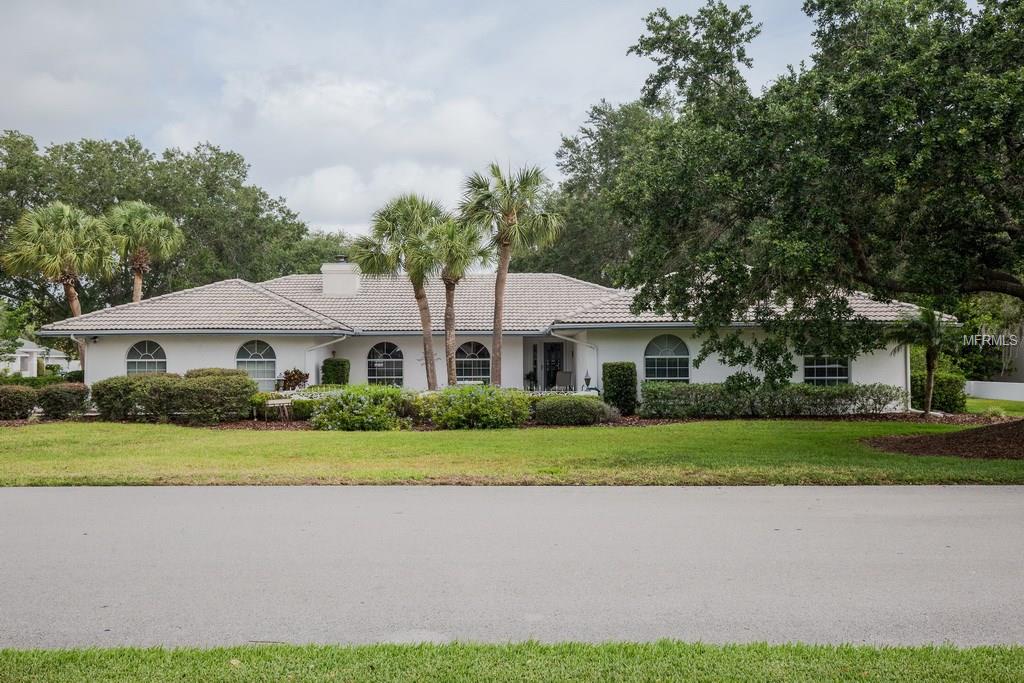 3016 PLANTATION WAY, WINTER HAVEN, Florida 33884, 3 Bedrooms Bedrooms, 9 Rooms Rooms,2 BathroomsBathrooms,Residential,For sale,PLANTATION,P4715981