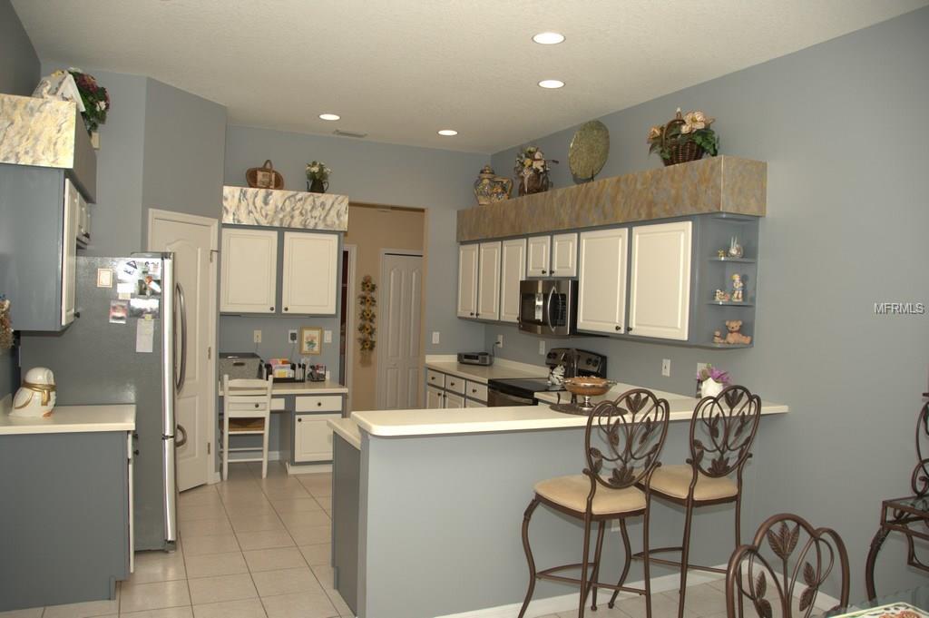 6111 WINCHESTER PLACE, SARASOTA, Florida 34243, 3 Bedrooms Bedrooms, 8 Rooms Rooms,2 BathroomsBathrooms,Residential,For sale,WINCHESTER,A4198967