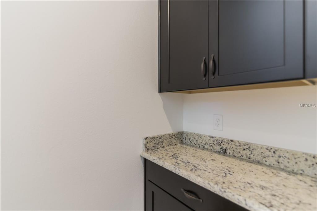 471 WINDMILL PALM CIRCLE, ALTAMONTE SPRINGS, Florida 32701, 3 Bedrooms Bedrooms, 3 Rooms Rooms,3 BathroomsBathrooms,Residential,For sale,WINDMILL PALM,O5545321