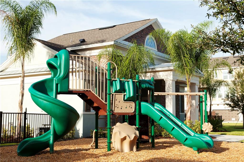 471 WINDMILL PALM CIRCLE, ALTAMONTE SPRINGS, Florida 32701, 3 Bedrooms Bedrooms, 3 Rooms Rooms,3 BathroomsBathrooms,Residential,For sale,WINDMILL PALM,O5545321