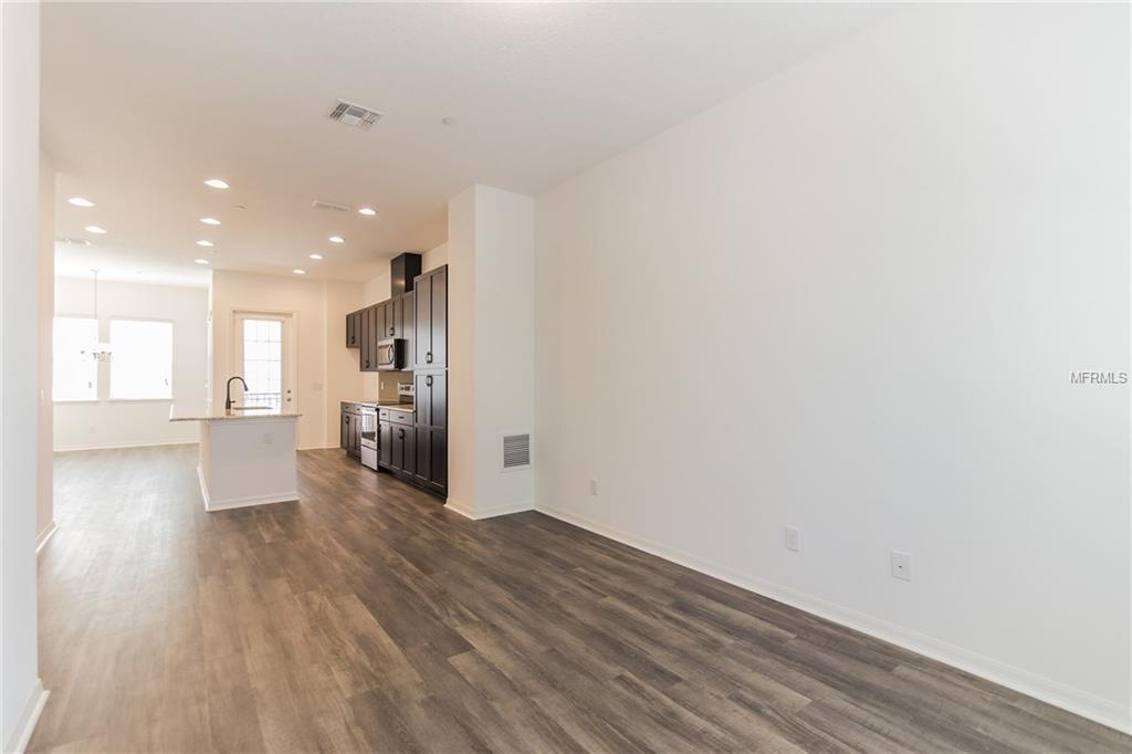 471 WINDMILL PALM CIRCLE, ALTAMONTE SPRINGS, Florida 32701, 3 Bedrooms Bedrooms, 3 Rooms Rooms,3 BathroomsBathrooms,Residential,For sale,WINDMILL PALM,O5545321