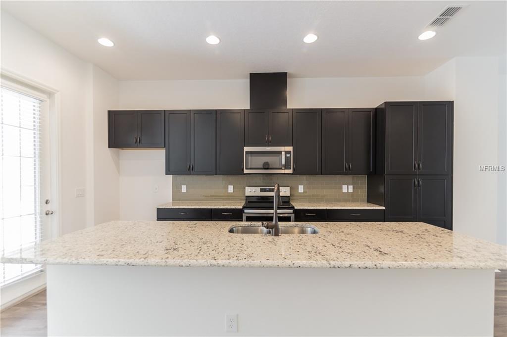 471 WINDMILL PALM CIRCLE, ALTAMONTE SPRINGS, Florida 32701, 3 Bedrooms Bedrooms, 3 Rooms Rooms,3 BathroomsBathrooms,Residential,For sale,WINDMILL PALM,O5545321