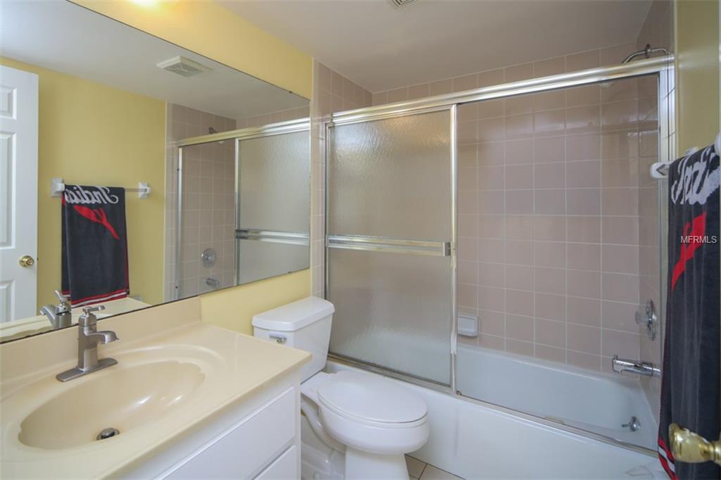 926 CAPRI ISLES BOULEVARD, VENICE, Florida 34292, 2 Bedrooms Bedrooms, 4 Rooms Rooms,2 BathroomsBathrooms,Residential,For sale,CAPRI ISLES,N5915163