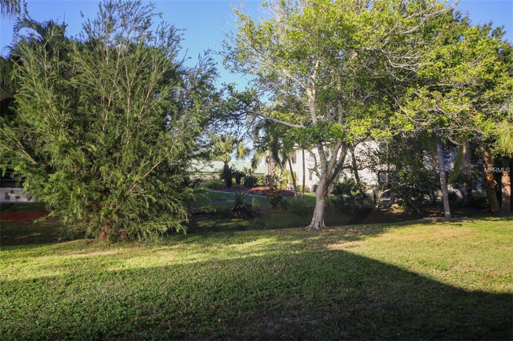 926 CAPRI ISLES BOULEVARD, VENICE, Florida 34292, 2 Bedrooms Bedrooms, 4 Rooms Rooms,2 BathroomsBathrooms,Residential,For sale,CAPRI ISLES,N5915163