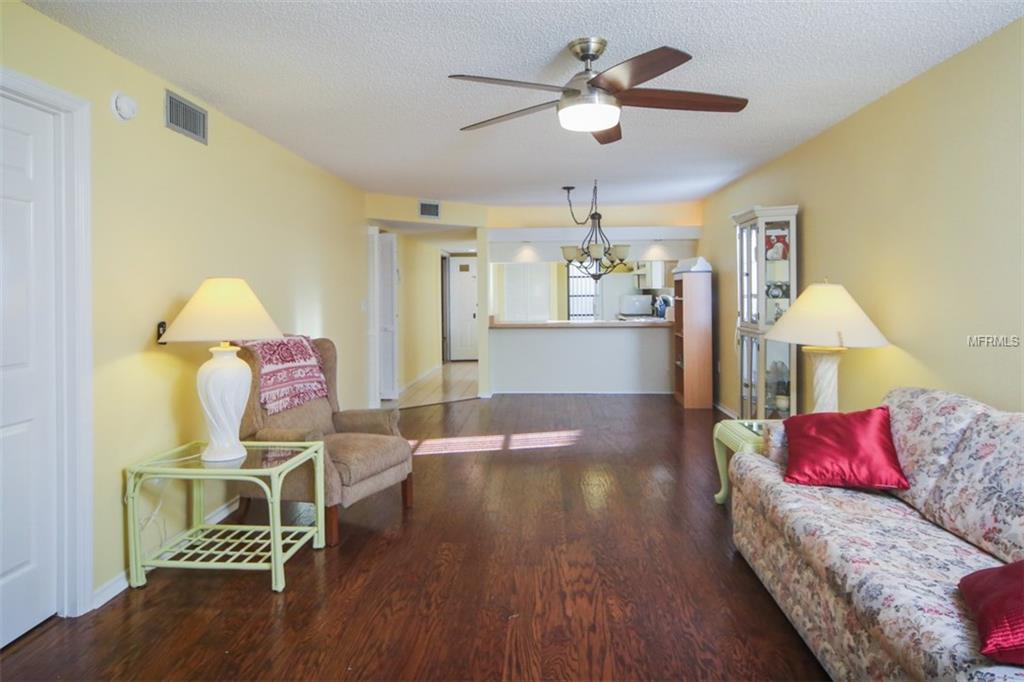 926 CAPRI ISLES BOULEVARD, VENICE, Florida 34292, 2 Bedrooms Bedrooms, 4 Rooms Rooms,2 BathroomsBathrooms,Residential,For sale,CAPRI ISLES,N5915163