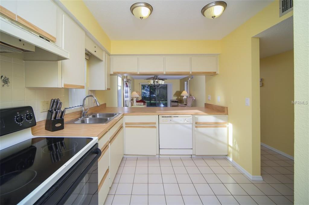 926 CAPRI ISLES BOULEVARD, VENICE, Florida 34292, 2 Bedrooms Bedrooms, 4 Rooms Rooms,2 BathroomsBathrooms,Residential,For sale,CAPRI ISLES,N5915163