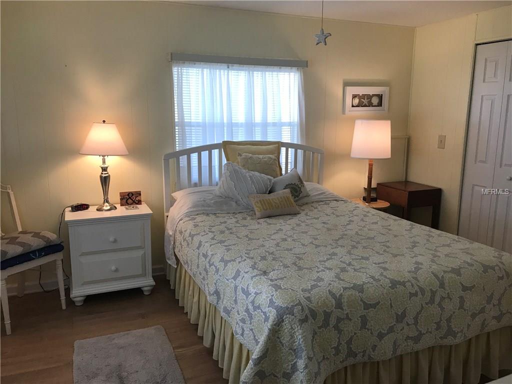 350 LONGWOOD DRIVE, VENICE, Florida 34285, 2 Bedrooms Bedrooms, 6 Rooms Rooms,2 BathroomsBathrooms,Residential,For sale,LONGWOOD,N5915517