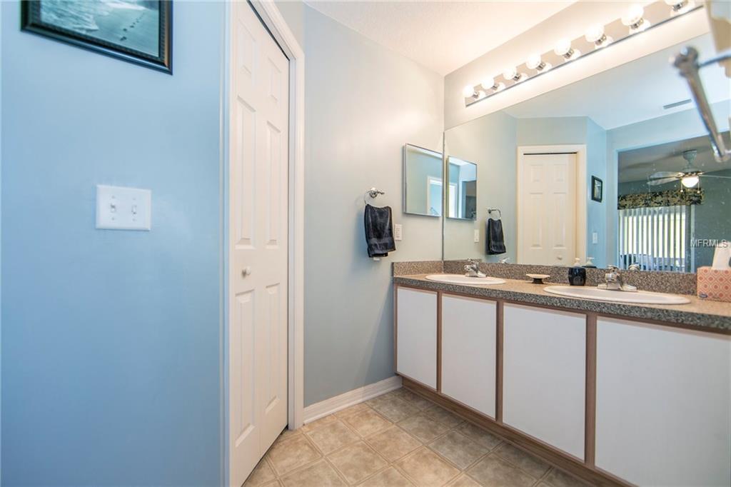 419 LAKE SUZANNE DRIVE, LAKE WALES, Florida 33859, 2 Bedrooms Bedrooms, 6 Rooms Rooms,2 BathroomsBathrooms,Residential,For sale,LAKE SUZANNE,P4718478