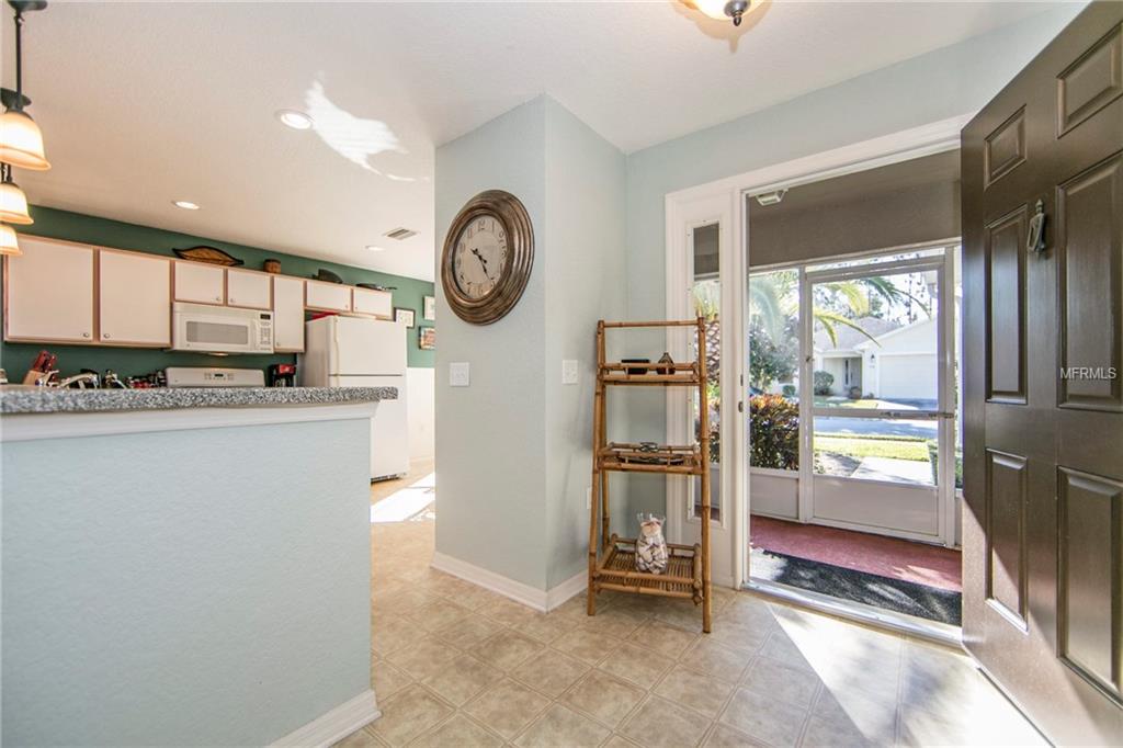 419 LAKE SUZANNE DRIVE, LAKE WALES, Florida 33859, 2 Bedrooms Bedrooms, 6 Rooms Rooms,2 BathroomsBathrooms,Residential,For sale,LAKE SUZANNE,P4718478