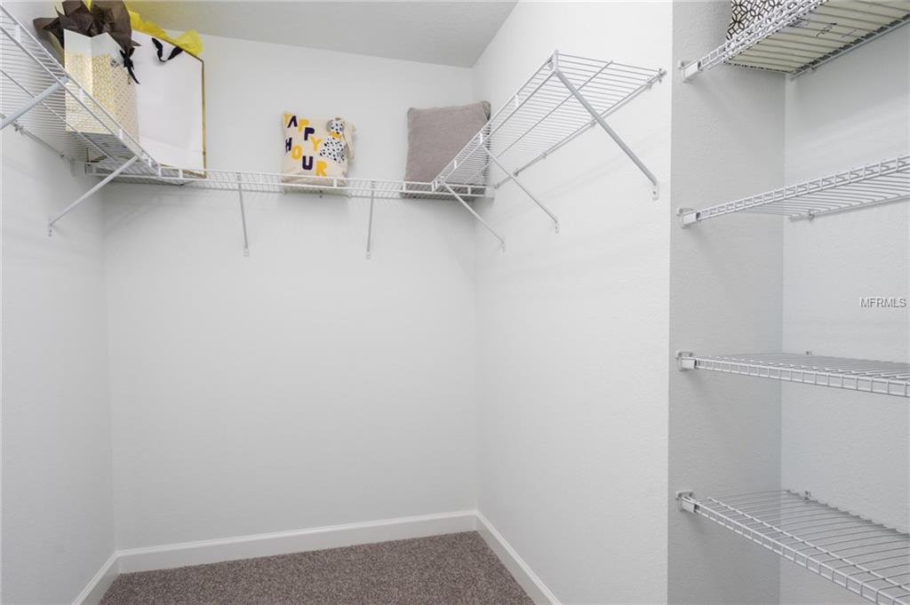 9209 CUT SHOT DRIVE, WINTER GARDEN, Florida 34787, 5 Bedrooms Bedrooms, 12 Rooms Rooms,3 BathroomsBathrooms,Residential,For sale,CUT SHOT,T2923919