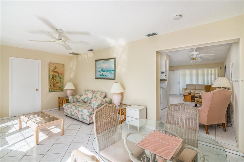 2552 GARY CIRCLE, DUNEDIN, Florida 34698, 2 Bedrooms Bedrooms, 5 Rooms Rooms,2 BathroomsBathrooms,Residential,For sale,GARY,U7846464