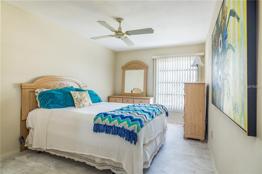 2552 GARY CIRCLE, DUNEDIN, Florida 34698, 2 Bedrooms Bedrooms, 5 Rooms Rooms,2 BathroomsBathrooms,Residential,For sale,GARY,U7846464