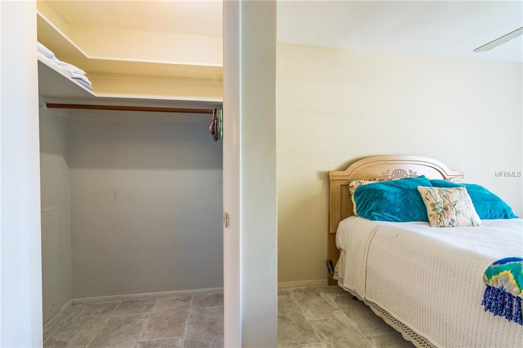 2552 GARY CIRCLE, DUNEDIN, Florida 34698, 2 Bedrooms Bedrooms, 5 Rooms Rooms,2 BathroomsBathrooms,Residential,For sale,GARY,U7846464