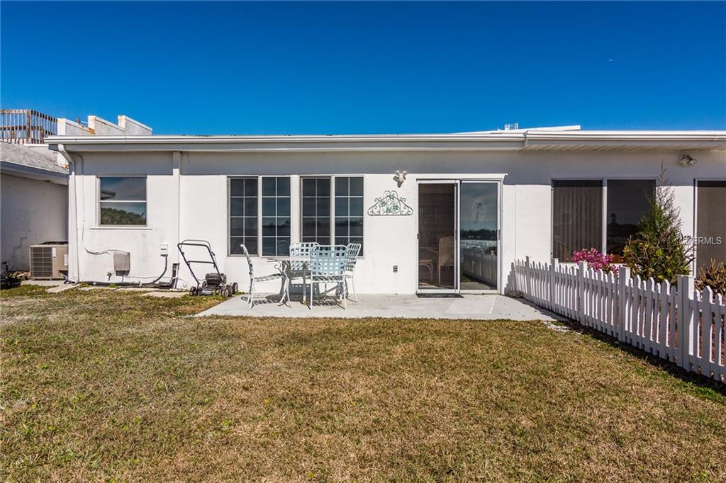 2552 GARY CIRCLE, DUNEDIN, Florida 34698, 2 Bedrooms Bedrooms, 5 Rooms Rooms,2 BathroomsBathrooms,Residential,For sale,GARY,U7846464