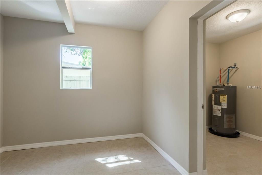 2502 ROBINSON AVENUE, SARASOTA, Florida 34232, 3 Bedrooms Bedrooms, 7 Rooms Rooms,2 BathroomsBathrooms,Residential,For sale,ROBINSON,A4209635