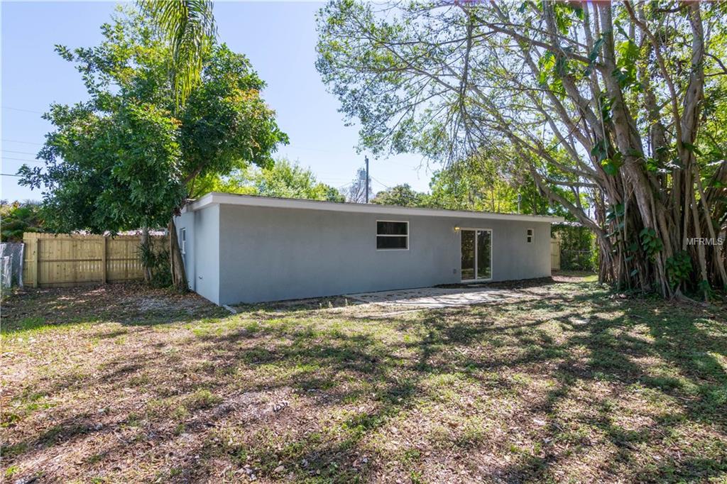 2502 ROBINSON AVENUE, SARASOTA, Florida 34232, 3 Bedrooms Bedrooms, 7 Rooms Rooms,2 BathroomsBathrooms,Residential,For sale,ROBINSON,A4209635