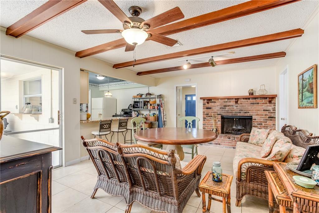 642 S RANGER BOULEVARD, WINTER PARK, Florida 32792, 4 Bedrooms Bedrooms, 10 Rooms Rooms,3 BathroomsBathrooms,Residential,For sale,RANGER,O5561435