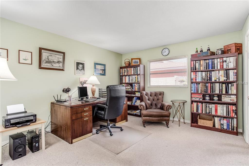 642 S RANGER BOULEVARD, WINTER PARK, Florida 32792, 4 Bedrooms Bedrooms, 10 Rooms Rooms,3 BathroomsBathrooms,Residential,For sale,RANGER,O5561435