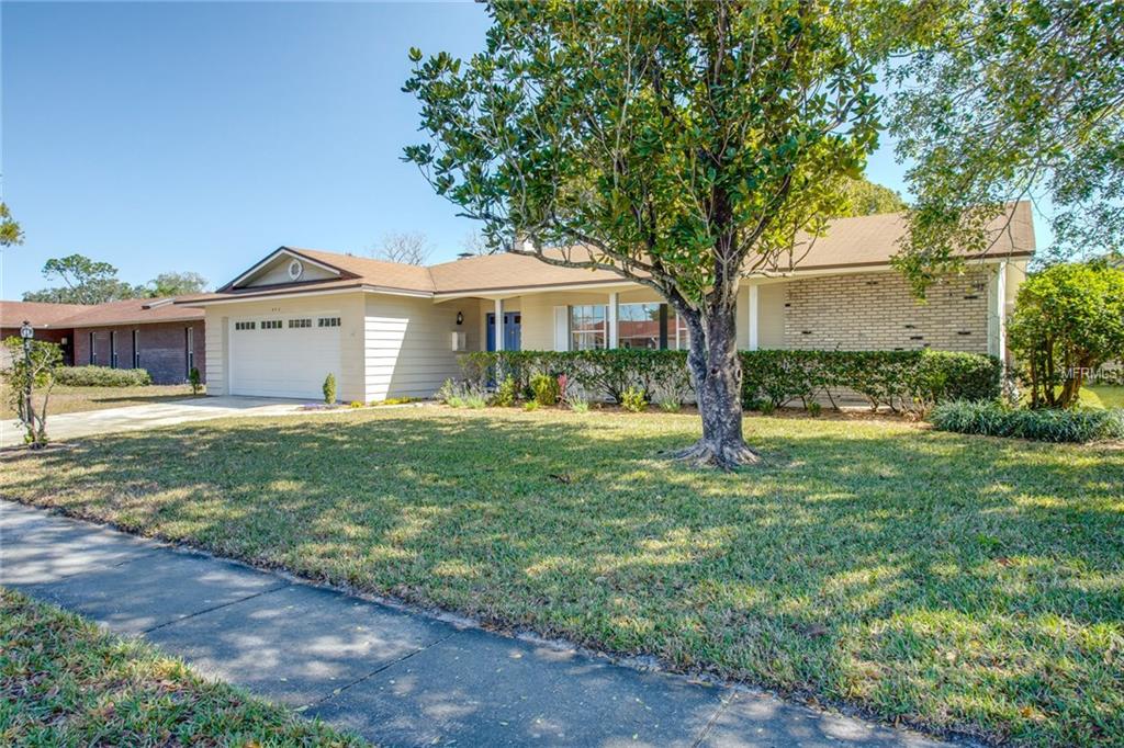 642 S RANGER BOULEVARD, WINTER PARK, Florida 32792, 4 Bedrooms Bedrooms, 10 Rooms Rooms,3 BathroomsBathrooms,Residential,For sale,RANGER,O5561435