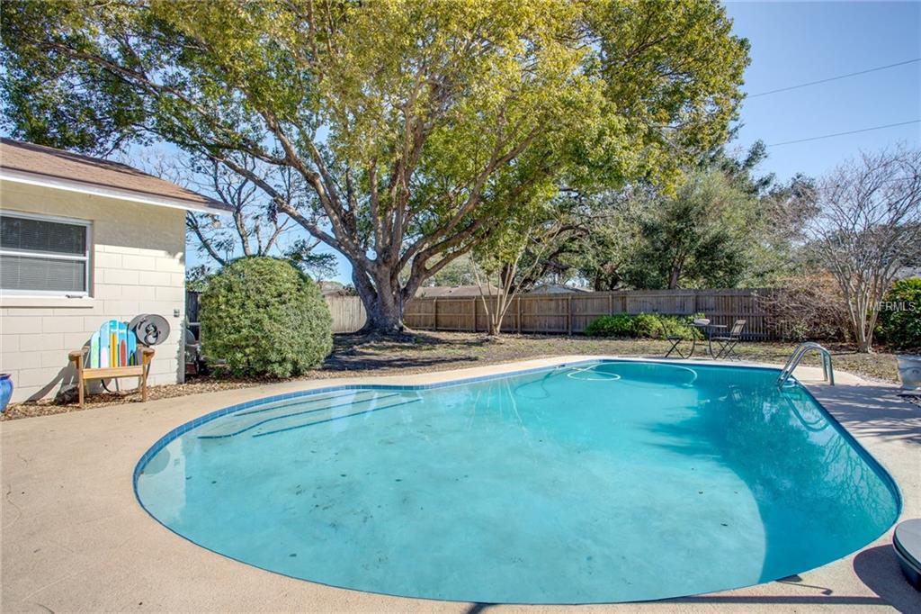 642 S RANGER BOULEVARD, WINTER PARK, Florida 32792, 4 Bedrooms Bedrooms, 10 Rooms Rooms,3 BathroomsBathrooms,Residential,For sale,RANGER,O5561435