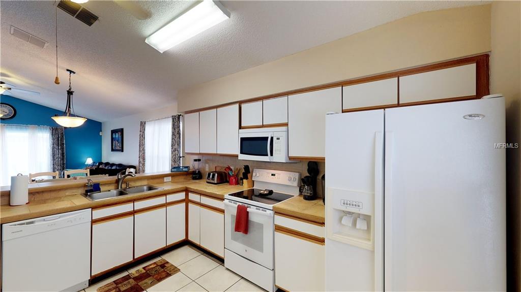 2674 CHATHAM CIRCLE, KISSIMMEE, Florida 34746, 3 Bedrooms Bedrooms, 8 Rooms Rooms,2 BathroomsBathrooms,Residential,For sale,CHATHAM,O5561613