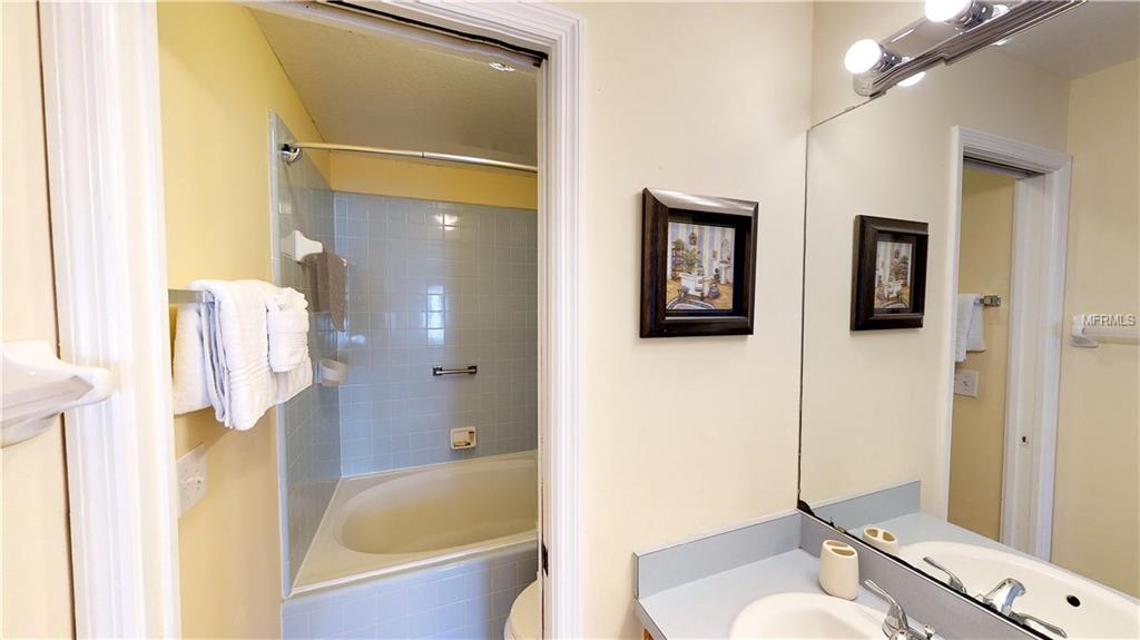 2674 CHATHAM CIRCLE, KISSIMMEE, Florida 34746, 3 Bedrooms Bedrooms, 8 Rooms Rooms,2 BathroomsBathrooms,Residential,For sale,CHATHAM,O5561613