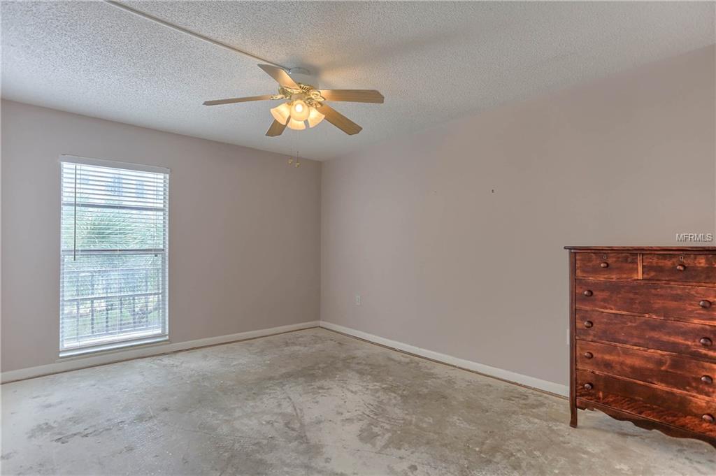 225 COUNTRY CLUB DRIVE, LARGO, Florida 33771, 2 Bedrooms Bedrooms, 7 Rooms Rooms,2 BathroomsBathrooms,Residential,For sale,COUNTRY CLUB,U7847465