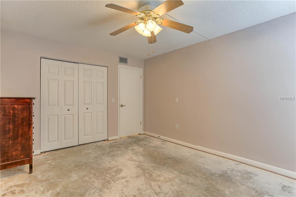 225 COUNTRY CLUB DRIVE, LARGO, Florida 33771, 2 Bedrooms Bedrooms, 7 Rooms Rooms,2 BathroomsBathrooms,Residential,For sale,COUNTRY CLUB,U7847465