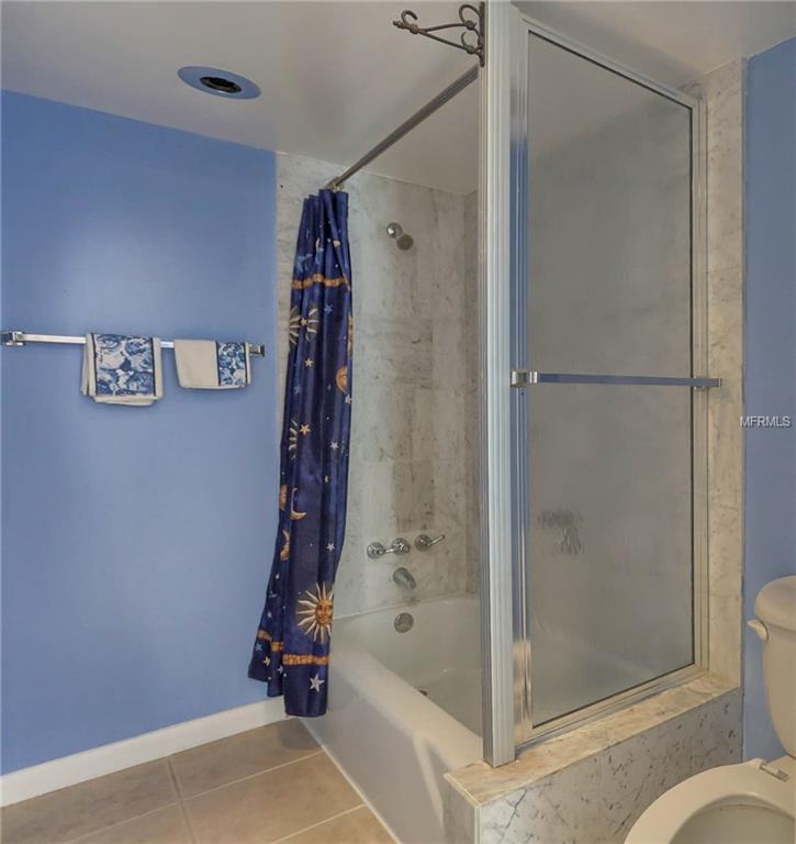 225 COUNTRY CLUB DRIVE, LARGO, Florida 33771, 2 Bedrooms Bedrooms, 7 Rooms Rooms,2 BathroomsBathrooms,Residential,For sale,COUNTRY CLUB,U7847465