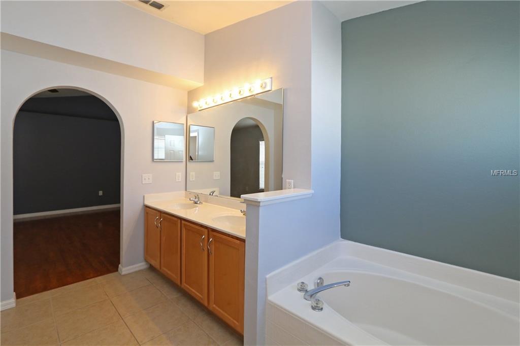 540 GRAND ROYAL CIRCLE, WINTER GARDEN, Florida 34787, 3 Bedrooms Bedrooms, 8 Rooms Rooms,2 BathroomsBathrooms,Residential,For sale,GRAND ROYAL,O5561832