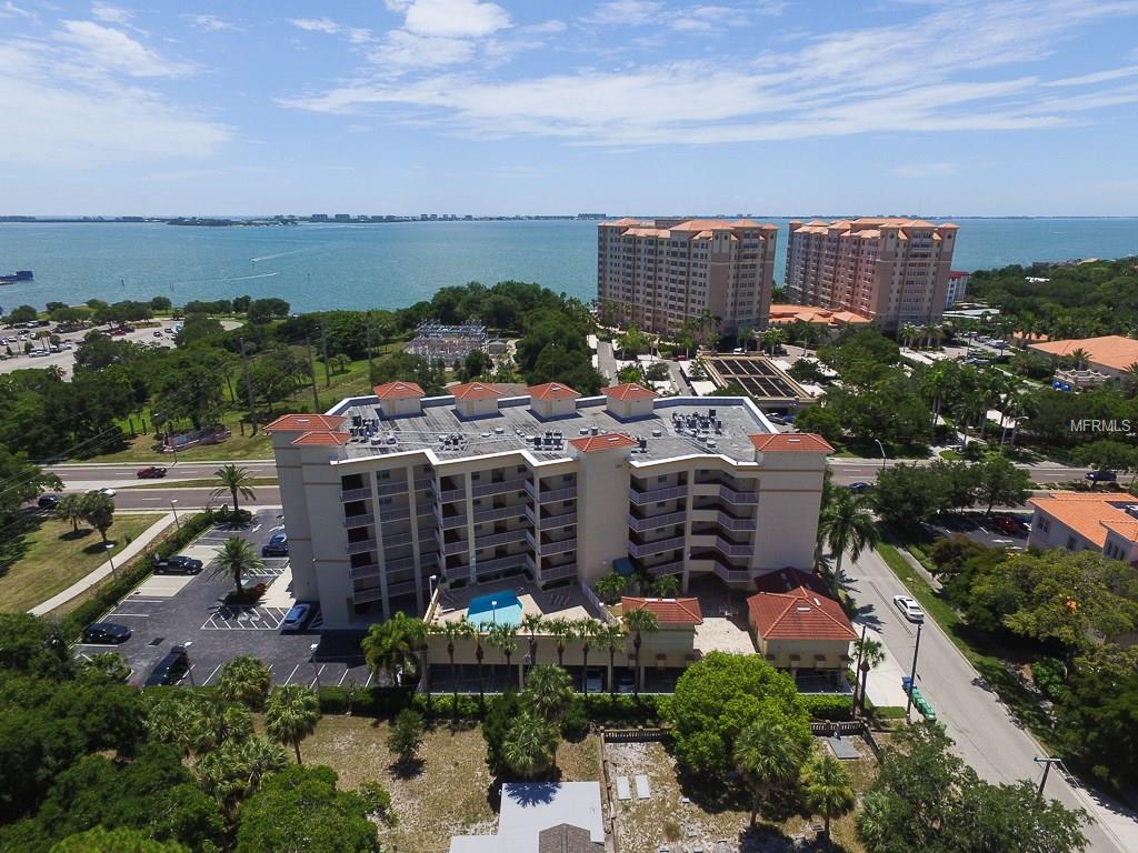 1188 N TAMIAMI TRAIL, SARASOTA, Florida 34236, 3 Bedrooms Bedrooms, 6 Rooms Rooms,2 BathroomsBathrooms,Residential,For sale,TAMIAMI,A4158333