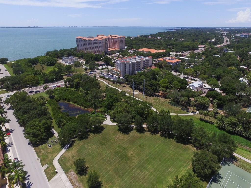 1188 N TAMIAMI TRAIL, SARASOTA, Florida 34236, 3 Bedrooms Bedrooms, 6 Rooms Rooms,2 BathroomsBathrooms,Residential,For sale,TAMIAMI,A4158333