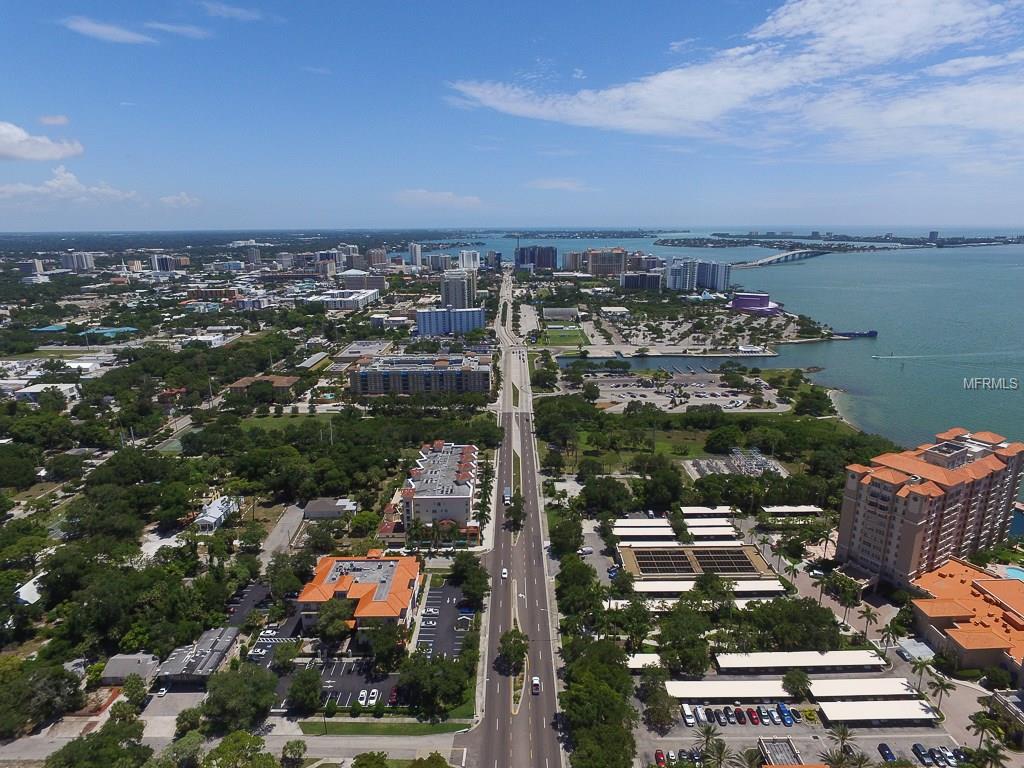 1188 N TAMIAMI TRAIL, SARASOTA, Florida 34236, 3 Bedrooms Bedrooms, 6 Rooms Rooms,2 BathroomsBathrooms,Residential,For sale,TAMIAMI,A4158333