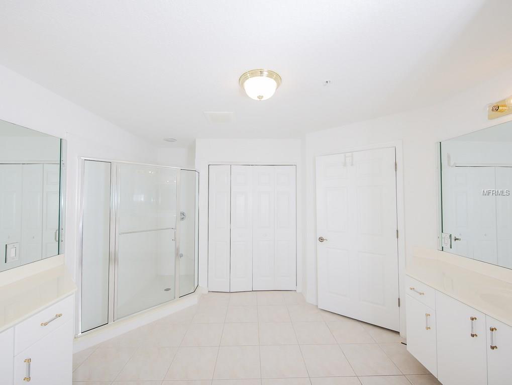 1188 N TAMIAMI TRAIL, SARASOTA, Florida 34236, 3 Bedrooms Bedrooms, 6 Rooms Rooms,2 BathroomsBathrooms,Residential,For sale,TAMIAMI,A4158333