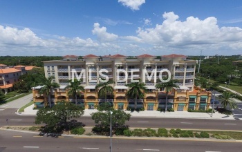 1188 N TAMIAMI TRAIL, SARASOTA, Florida 34236, 3 Bedrooms Bedrooms, 6 Rooms Rooms,2 BathroomsBathrooms,Residential,For sale,TAMIAMI,A4158333