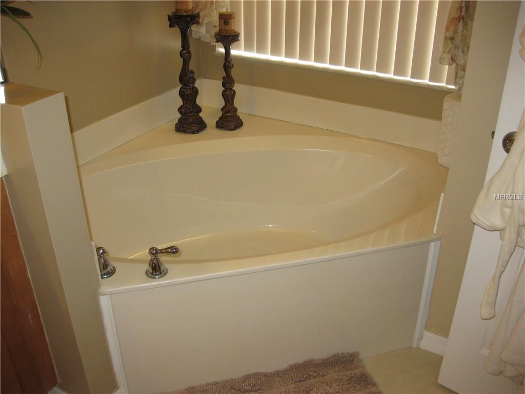 321 COLLINGSWOOD BOULEVARD, PORT CHARLOTTE, Florida 33954, 3 Bedrooms Bedrooms, 8 Rooms Rooms,2 BathroomsBathrooms,Residential,For sale,COLLINGSWOOD,C7242446