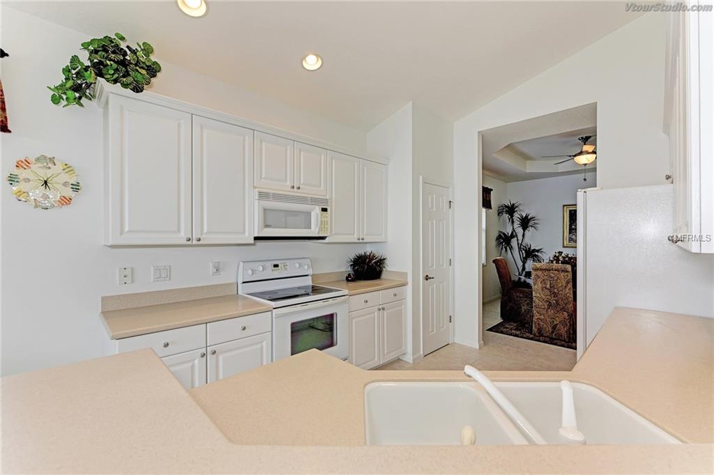 4620 CLUB DRIVE, PORT CHARLOTTE, Florida 33953, 2 Bedrooms Bedrooms, 9 Rooms Rooms,2 BathroomsBathrooms,Residential,For sale,CLUB,D5920647