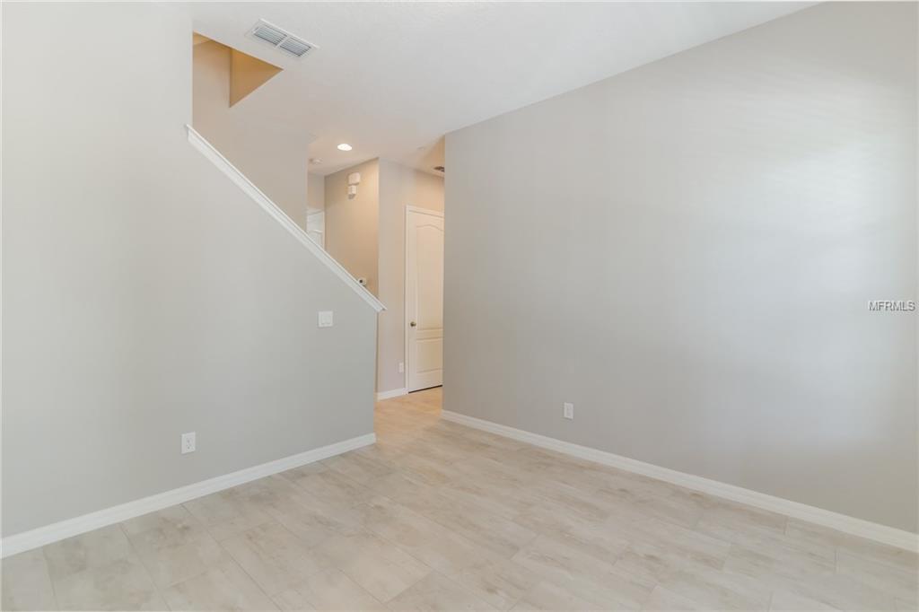 475 WINDMILL PALM CIRCLE, ALTAMONTE SPRINGS, Florida 32701, 3 Bedrooms Bedrooms, 3 Rooms Rooms,3 BathroomsBathrooms,Residential,For sale,WINDMILL PALM,O5545336