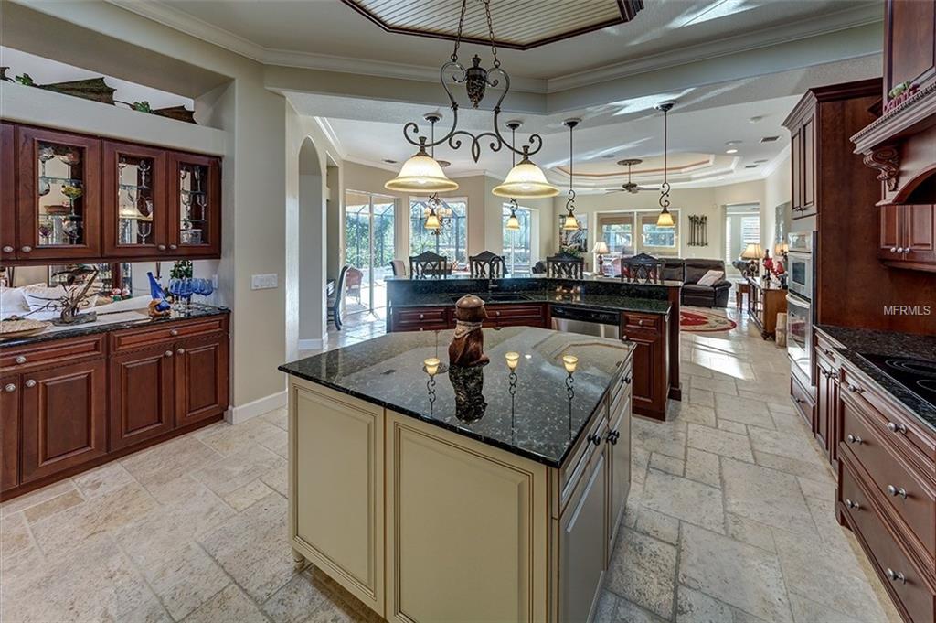 12111 CREOLE COURT, PARRISH, Florida 34219, 3 Bedrooms Bedrooms, 10 Rooms Rooms,3 BathroomsBathrooms,Residential,For sale,CREOLE,A4204535