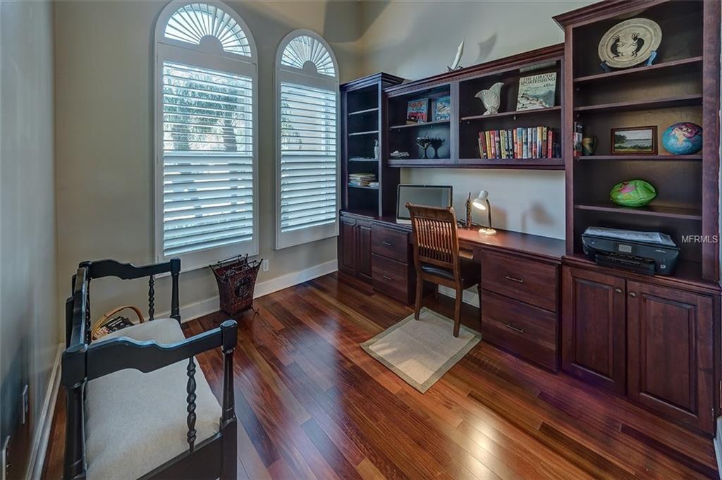 12111 CREOLE COURT, PARRISH, Florida 34219, 3 Bedrooms Bedrooms, 10 Rooms Rooms,3 BathroomsBathrooms,Residential,For sale,CREOLE,A4204535