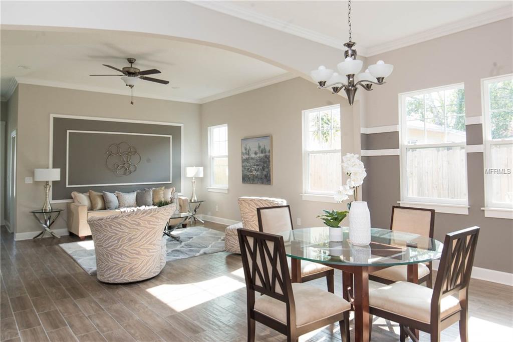 4035 4TH AVENUE N, ST PETERSBURG, Florida 33713, 4 Bedrooms Bedrooms, 10 Rooms Rooms,2 BathroomsBathrooms,Residential,For sale,4TH,T2920705