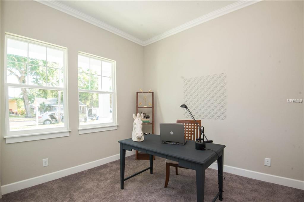 4035 4TH AVENUE N, ST PETERSBURG, Florida 33713, 4 Bedrooms Bedrooms, 10 Rooms Rooms,2 BathroomsBathrooms,Residential,For sale,4TH,T2920705