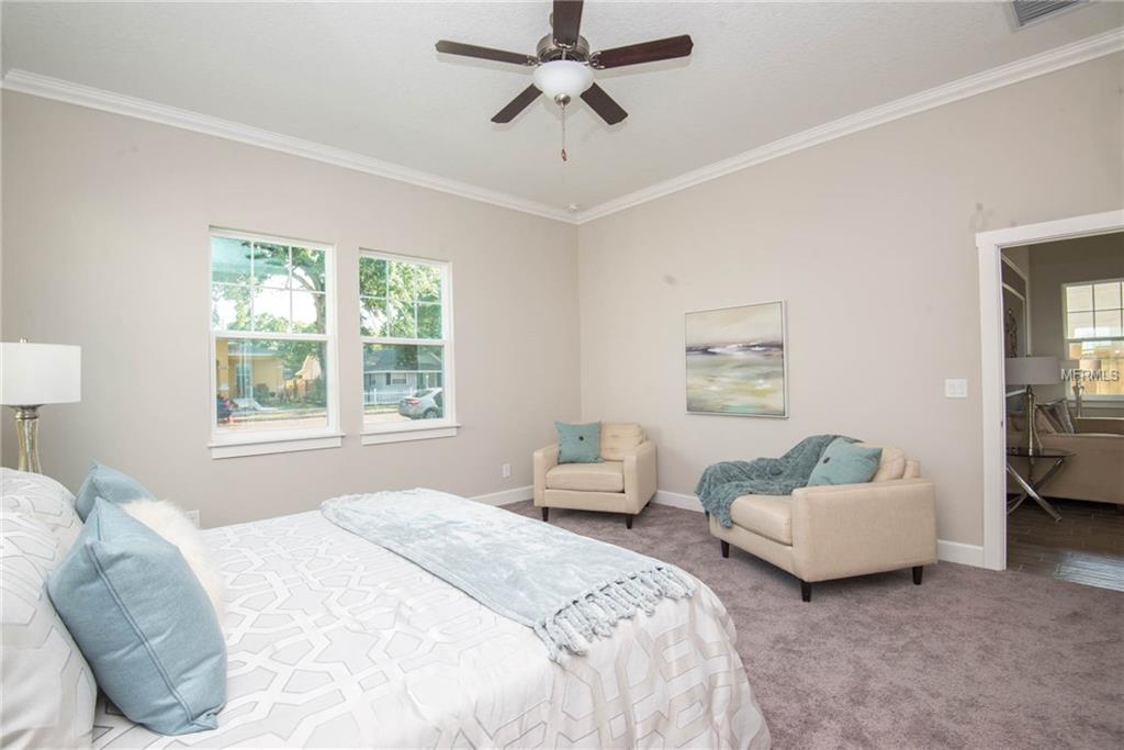 4035 4TH AVENUE N, ST PETERSBURG, Florida 33713, 4 Bedrooms Bedrooms, 10 Rooms Rooms,2 BathroomsBathrooms,Residential,For sale,4TH,T2920705